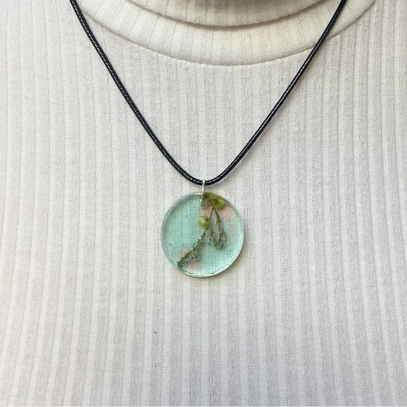 Handmade Mint and Coral Floral Resin Round Pendant Necklace on Etsy - Picture 8 of 8